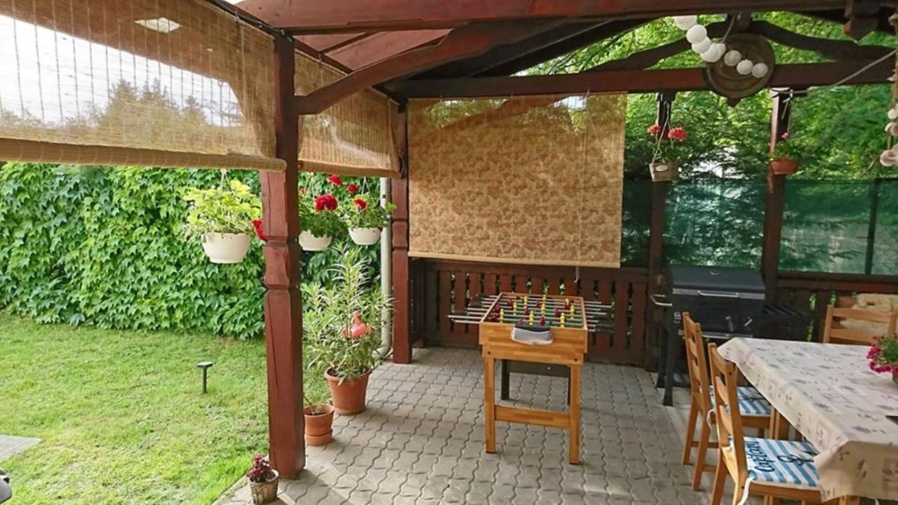 BalatonfůzfőLiliana Vendeghaz公寓 外观 照片