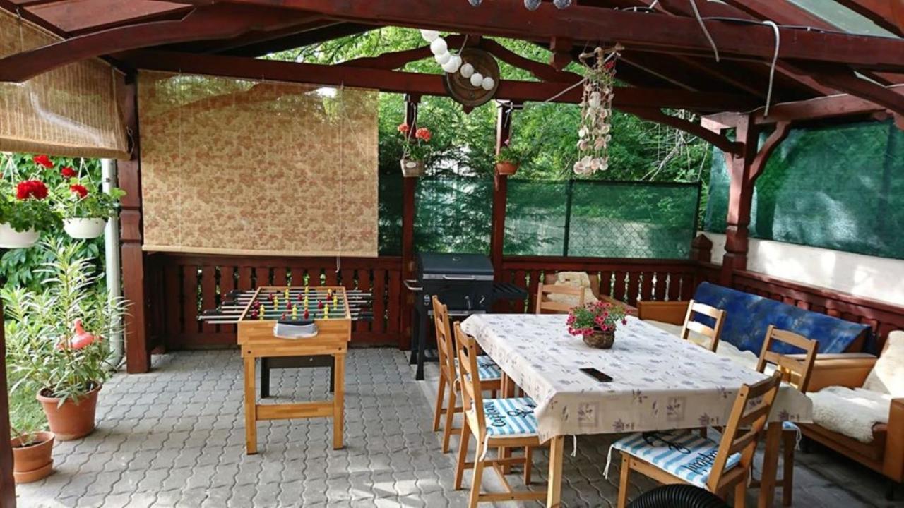 BalatonfůzfőLiliana Vendeghaz公寓 外观 照片